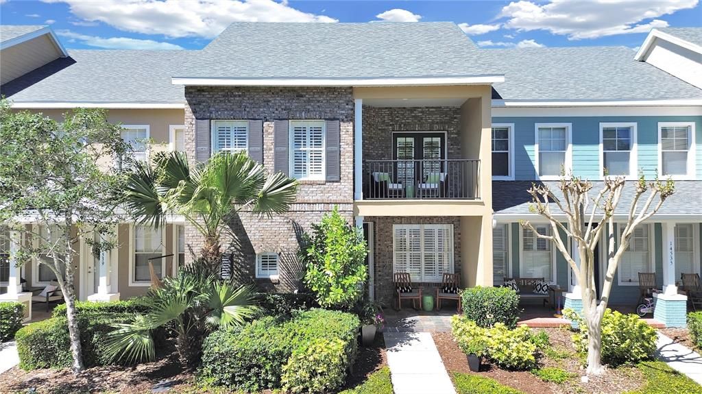 Welcome to 14537 Cotswolds Drive in charming Highland Park!