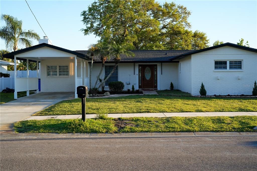 Недавно продано: $450,000 (4 спален, 3 ванн, 1513 Квадратных фут)