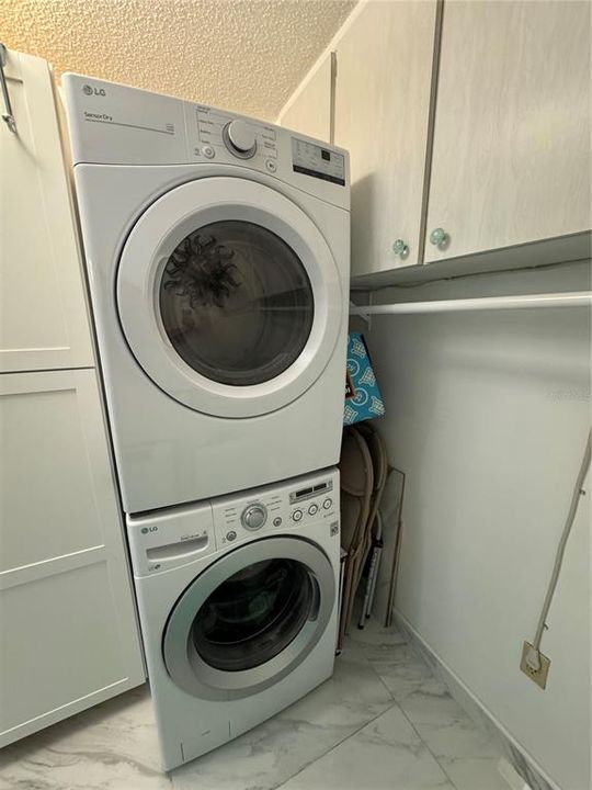 На продажу: $550,000 (2 спален, 2 ванн, 1900 Квадратных фут)