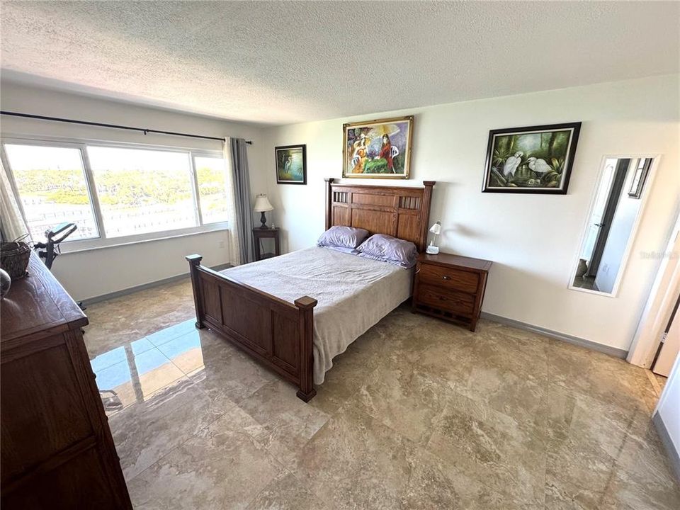 На продажу: $550,000 (2 спален, 2 ванн, 1900 Квадратных фут)