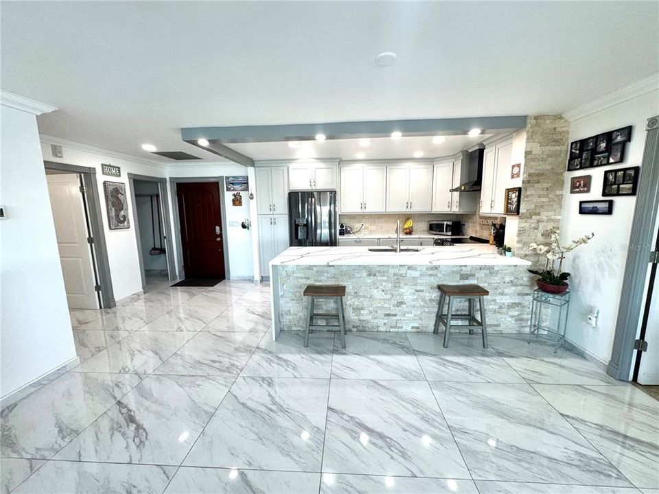 На продажу: $550,000 (2 спален, 2 ванн, 1900 Квадратных фут)