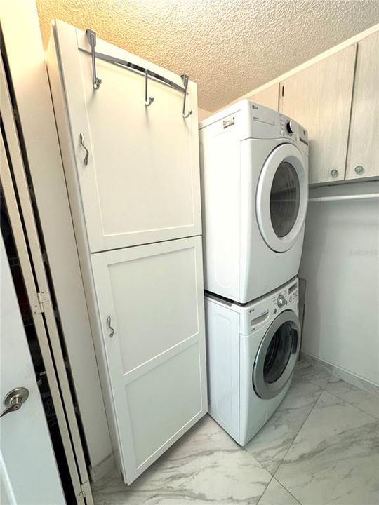 На продажу: $550,000 (2 спален, 2 ванн, 1900 Квадратных фут)