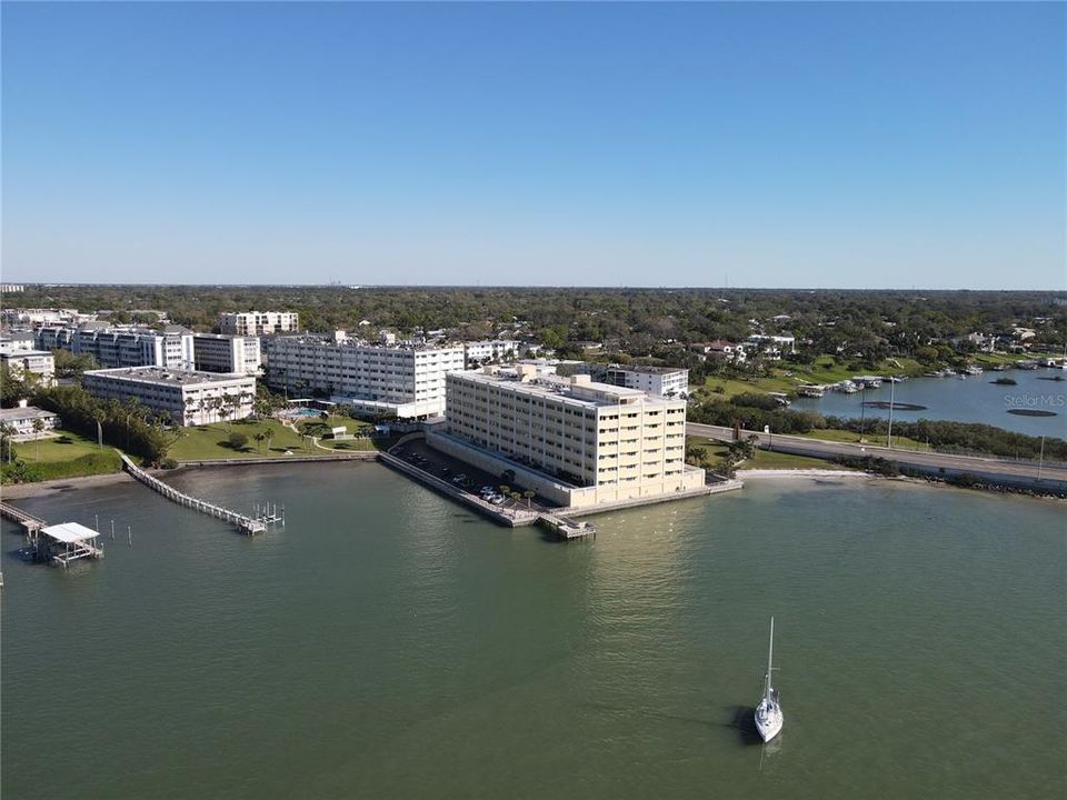 На продажу: $550,000 (2 спален, 2 ванн, 1900 Квадратных фут)