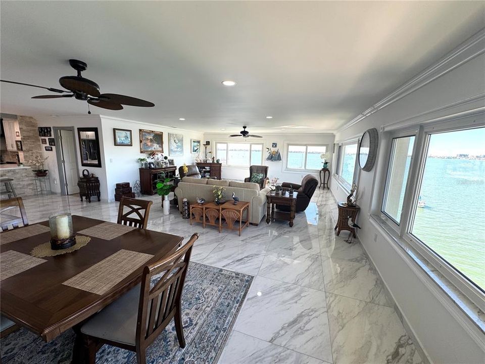 На продажу: $550,000 (2 спален, 2 ванн, 1900 Квадратных фут)