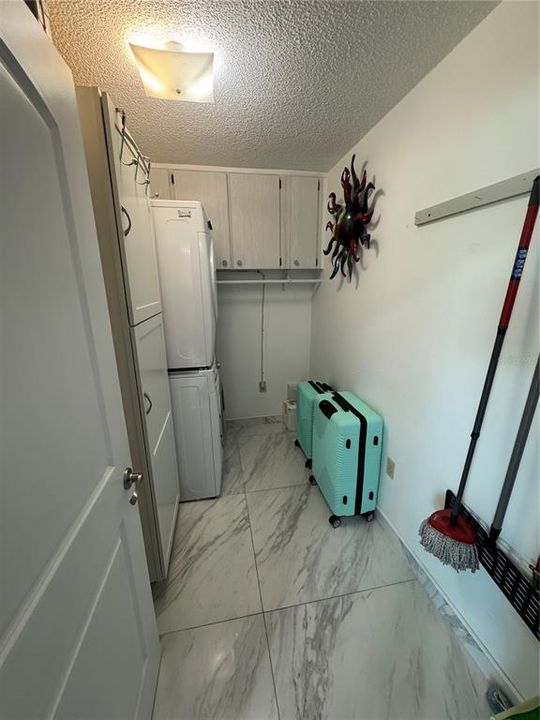 На продажу: $550,000 (2 спален, 2 ванн, 1900 Квадратных фут)