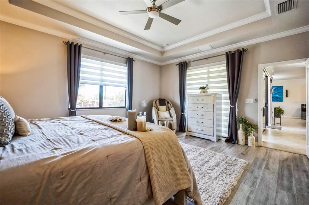 Active With Contract: $725,000 (3 beds, 3 baths, 2455 Square Feet)