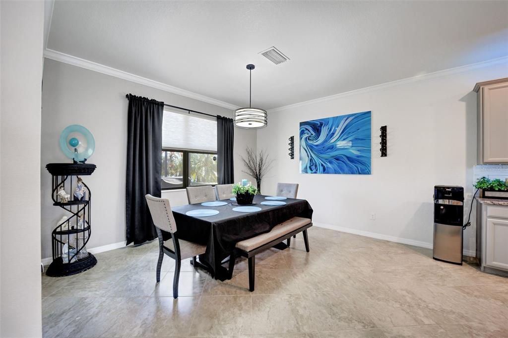 Active With Contract: $725,000 (3 beds, 3 baths, 2455 Square Feet)