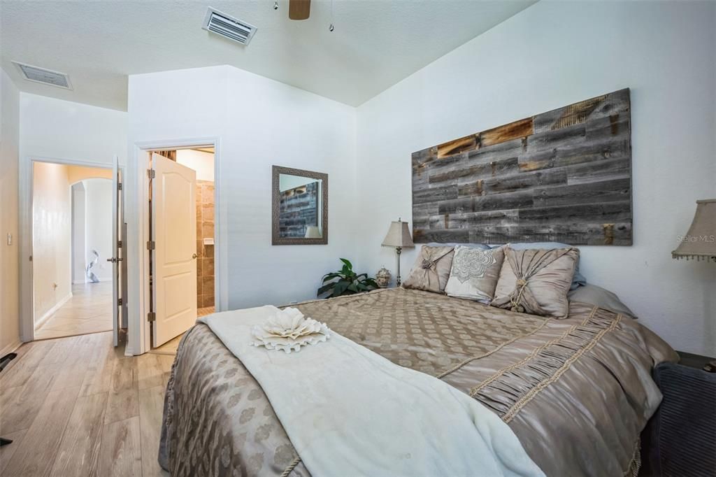 Active With Contract: $725,000 (3 beds, 3 baths, 2455 Square Feet)