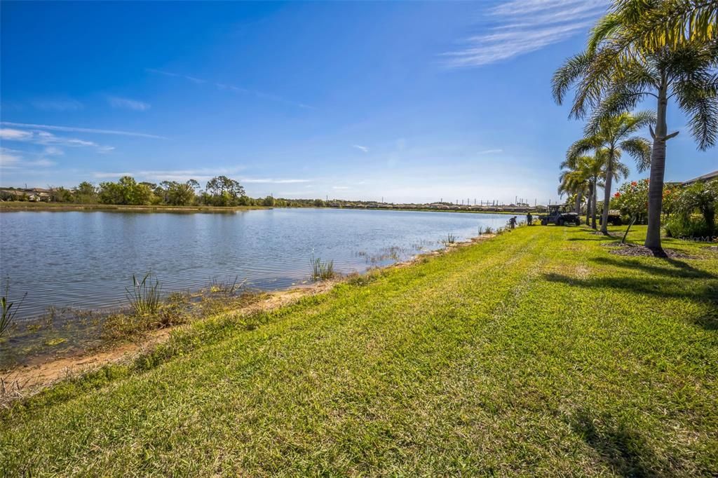 Active With Contract: $725,000 (3 beds, 3 baths, 2455 Square Feet)