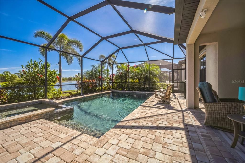 Active With Contract: $725,000 (3 beds, 3 baths, 2455 Square Feet)