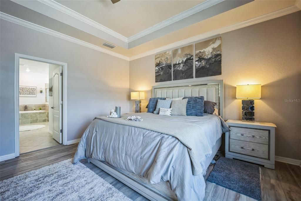 Active With Contract: $725,000 (3 beds, 3 baths, 2455 Square Feet)