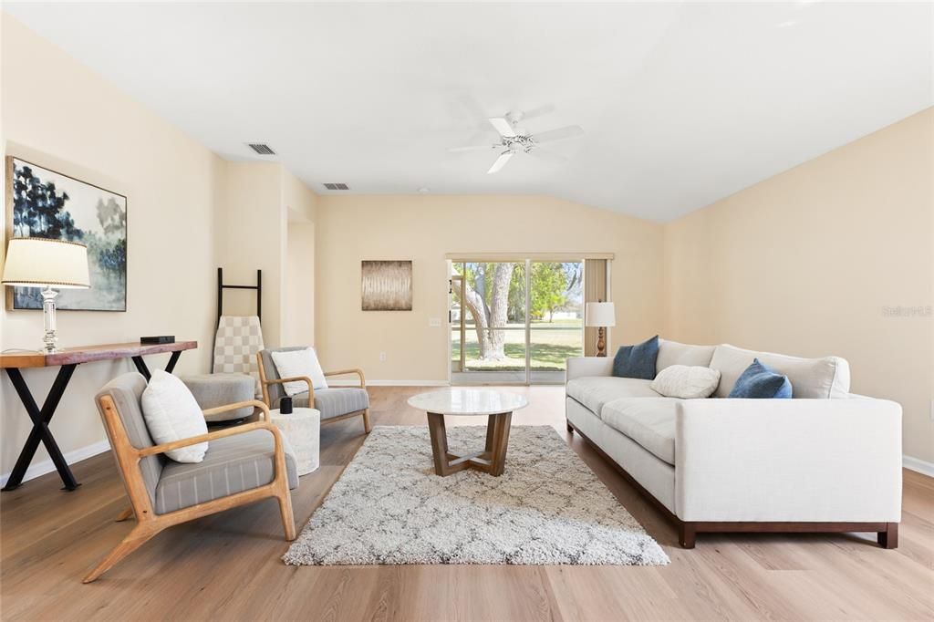 En Venta: $369,000 (3 camas, 2 baños, 1798 Pies cuadrados)