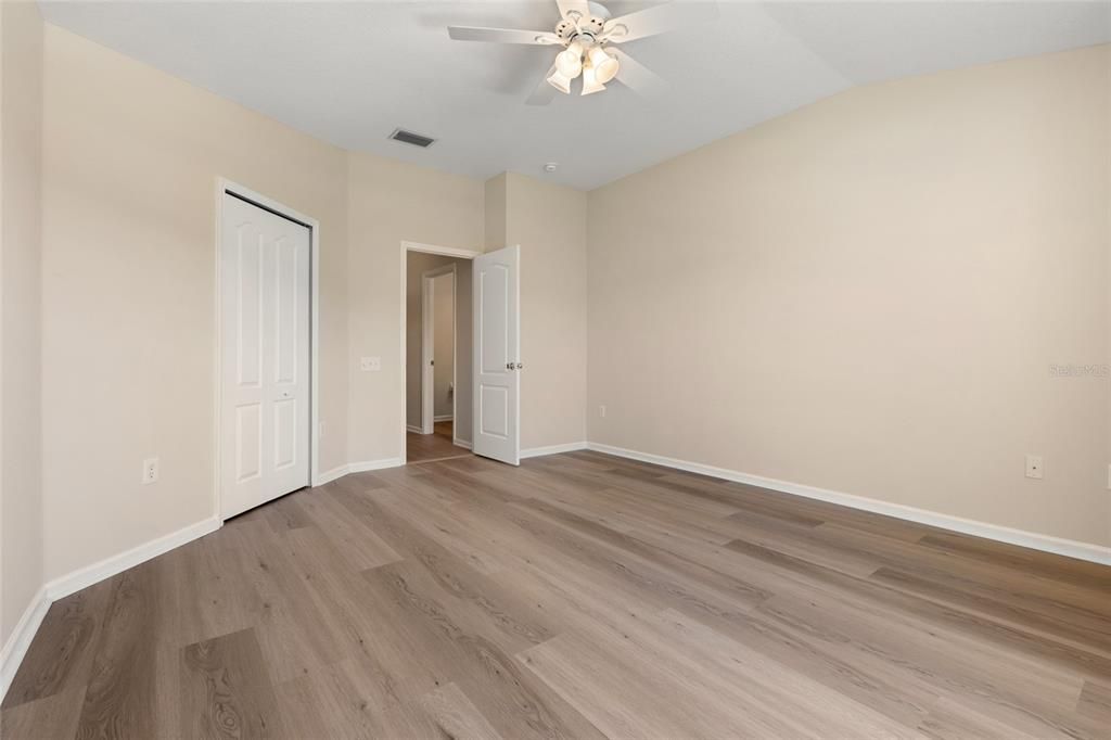 En Venta: $369,000 (3 camas, 2 baños, 1798 Pies cuadrados)