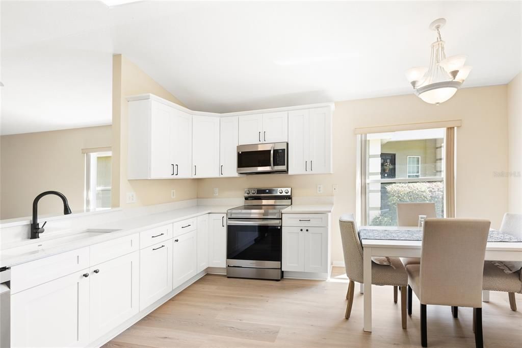 En Venta: $369,000 (3 camas, 2 baños, 1798 Pies cuadrados)