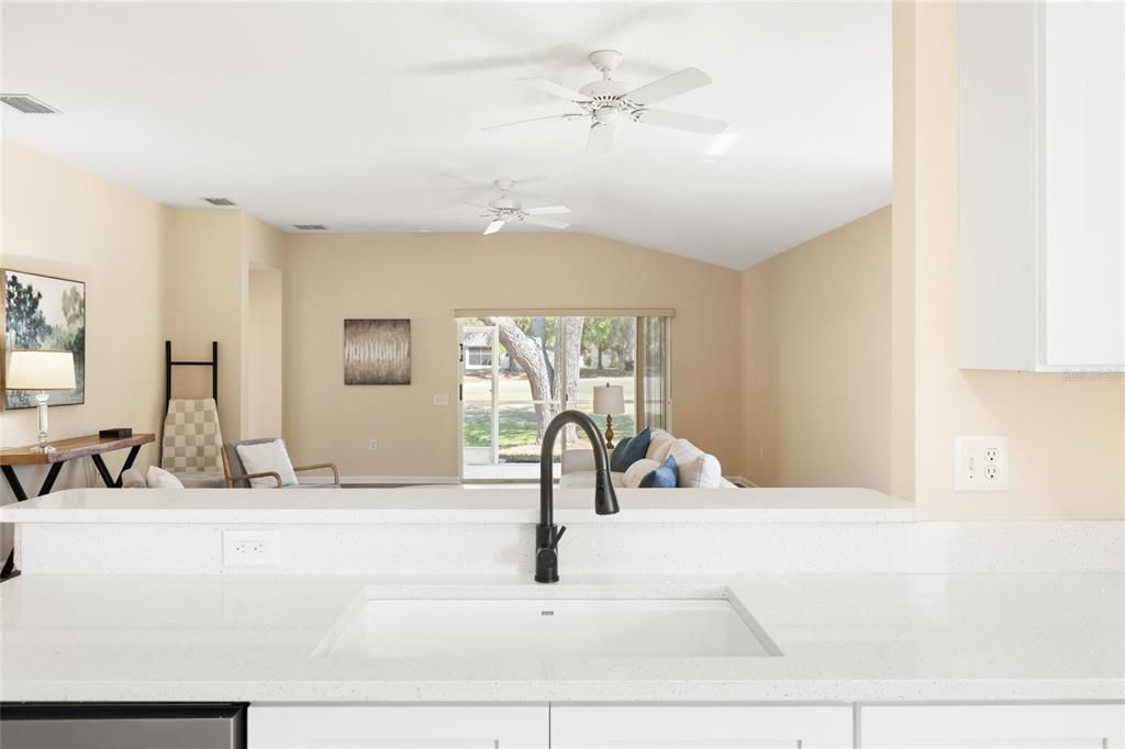 En Venta: $369,000 (3 camas, 2 baños, 1798 Pies cuadrados)