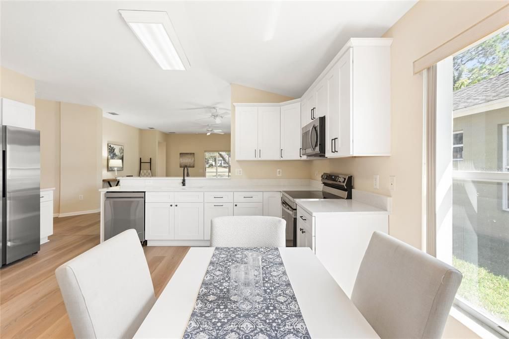 En Venta: $369,000 (3 camas, 2 baños, 1798 Pies cuadrados)