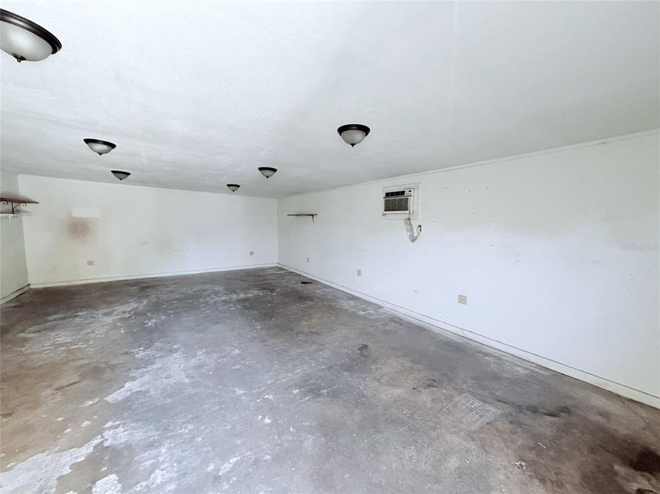 For Sale: $111,160 (0 beds, 0 baths, 5558 Square Feet)