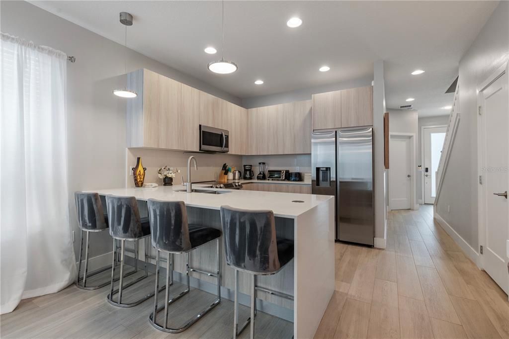 For Sale: $439,000 (4 beds, 3 baths, 1888 Square Feet)