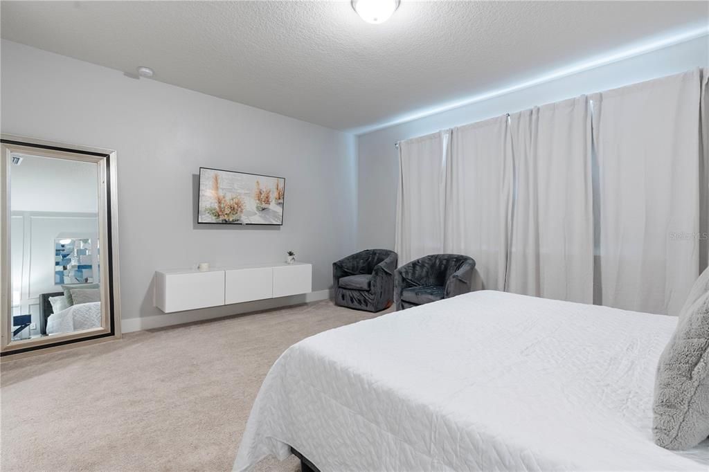 For Sale: $439,000 (4 beds, 3 baths, 1888 Square Feet)