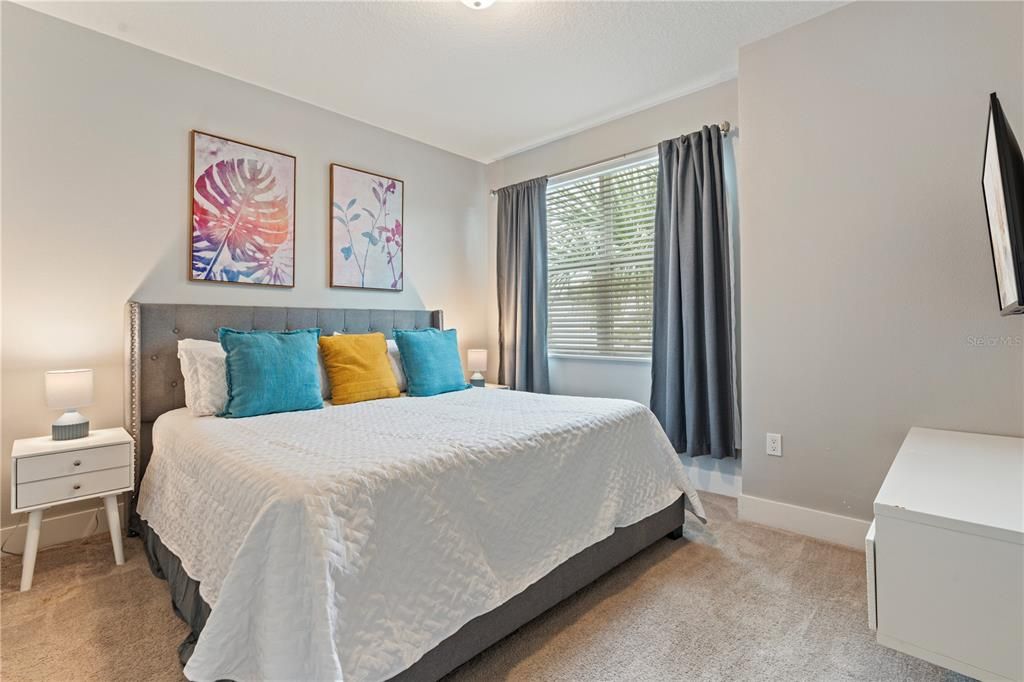 For Sale: $439,000 (4 beds, 3 baths, 1888 Square Feet)