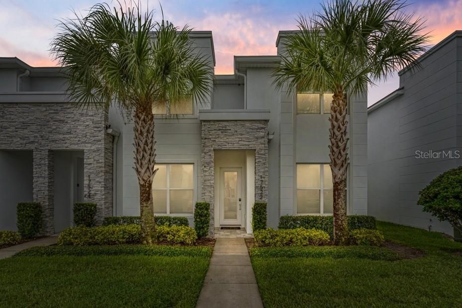 For Sale: $439,000 (4 beds, 3 baths, 1888 Square Feet)