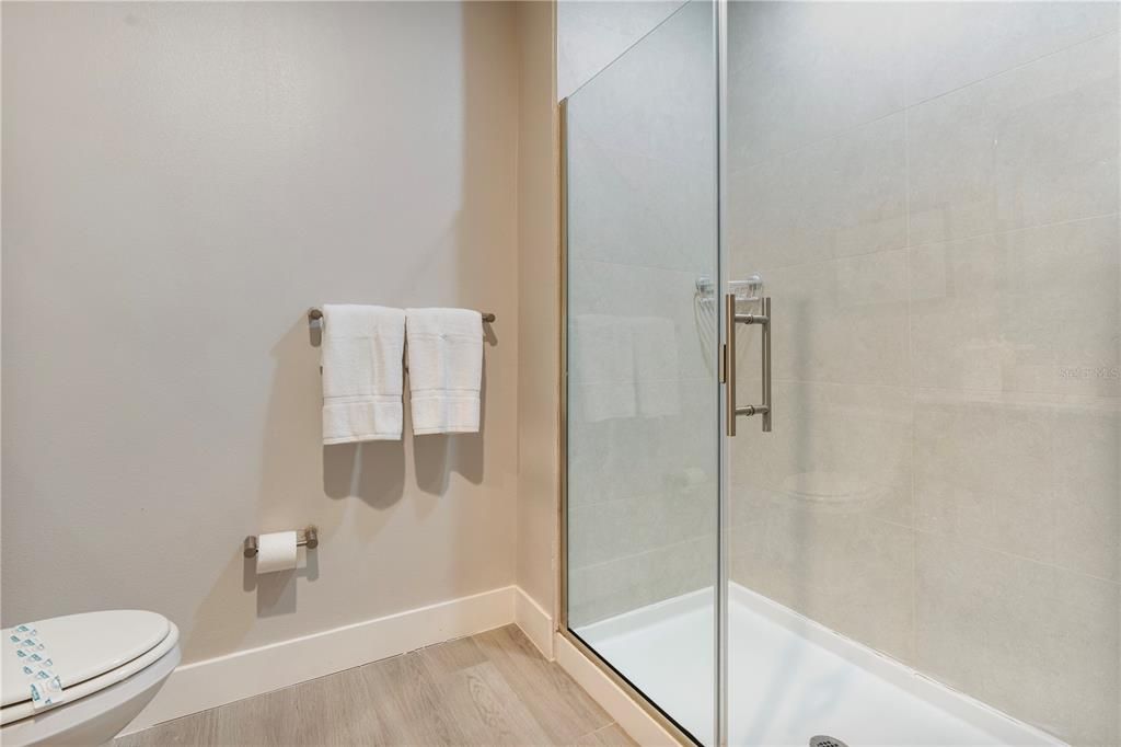 For Sale: $439,000 (4 beds, 3 baths, 1888 Square Feet)