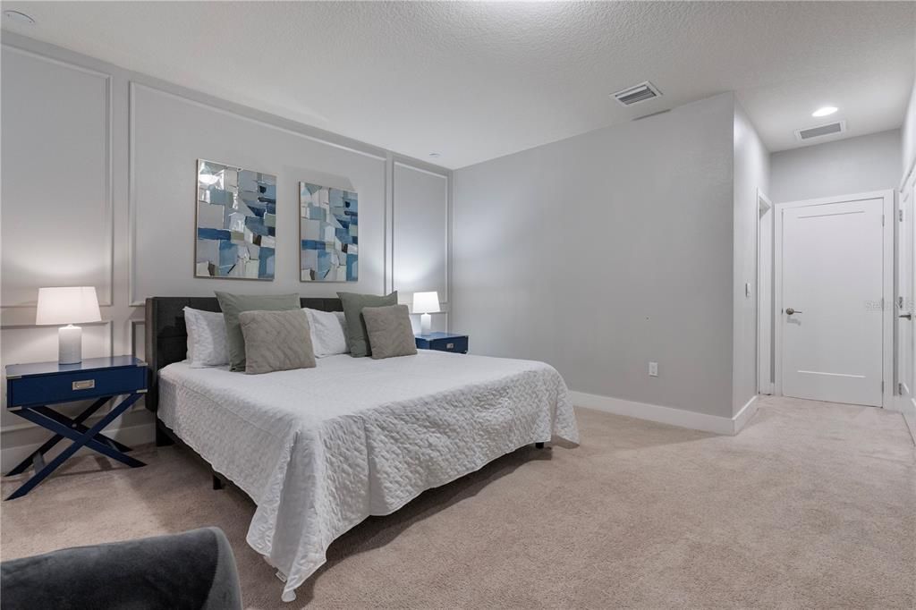 For Sale: $439,000 (4 beds, 3 baths, 1888 Square Feet)