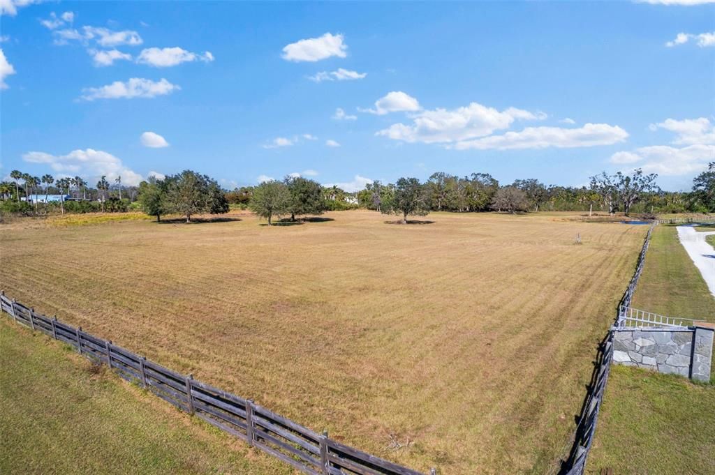 En Venta: $499,000 (1.75 acres)