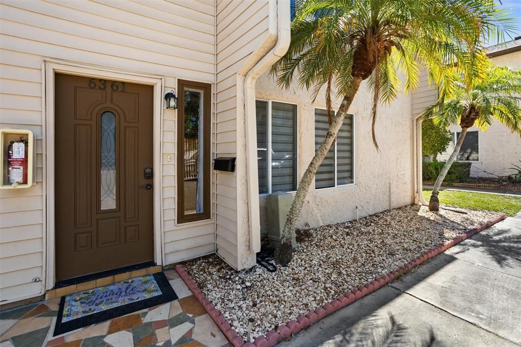 Recently Sold: $300,000 (3 beds, 2 baths, 1410 Square Feet)