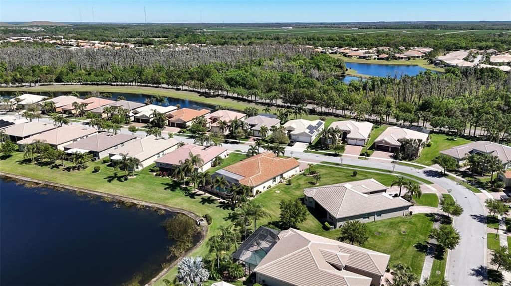 For Sale: $785,000 (3 beds, 3 baths, 2689 Square Feet)