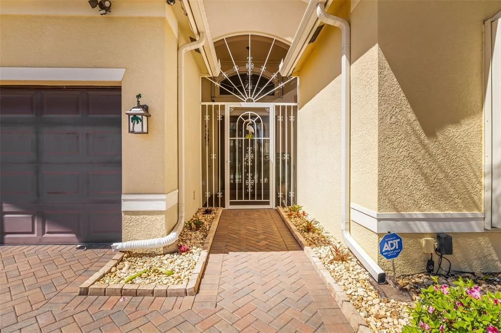 For Sale: $785,000 (3 beds, 3 baths, 2689 Square Feet)