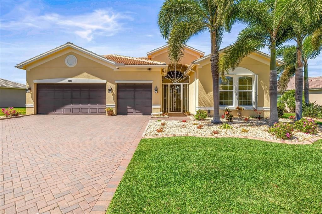 For Sale: $785,000 (3 beds, 3 baths, 2689 Square Feet)