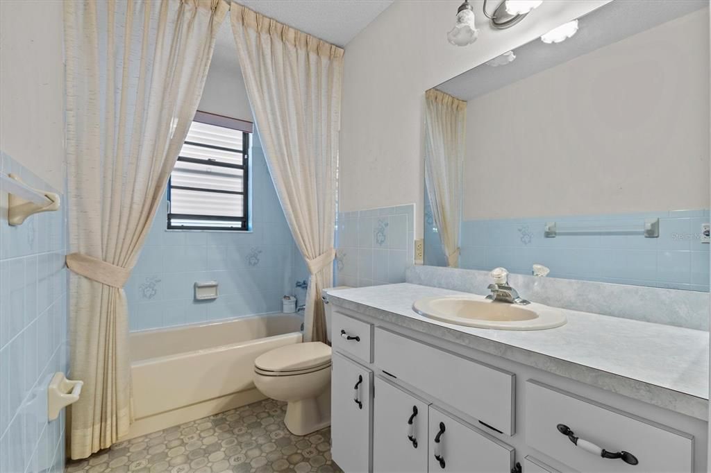 На продажу: $474,900 (3 спален, 3 ванн, 1400 Квадратных фут)