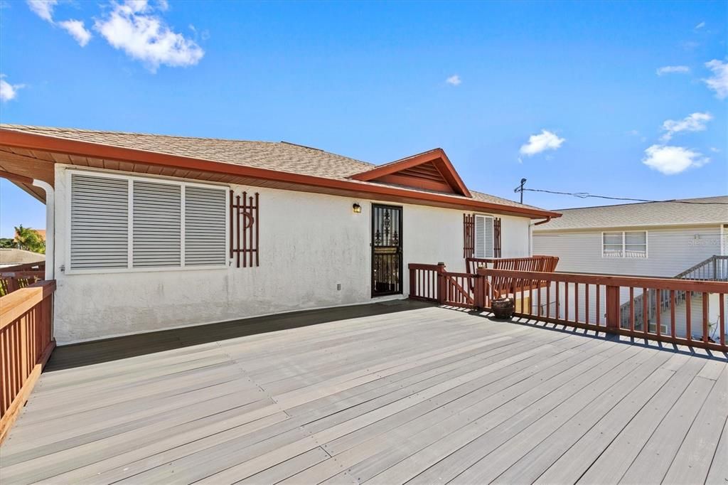 На продажу: $474,900 (3 спален, 3 ванн, 1400 Квадратных фут)