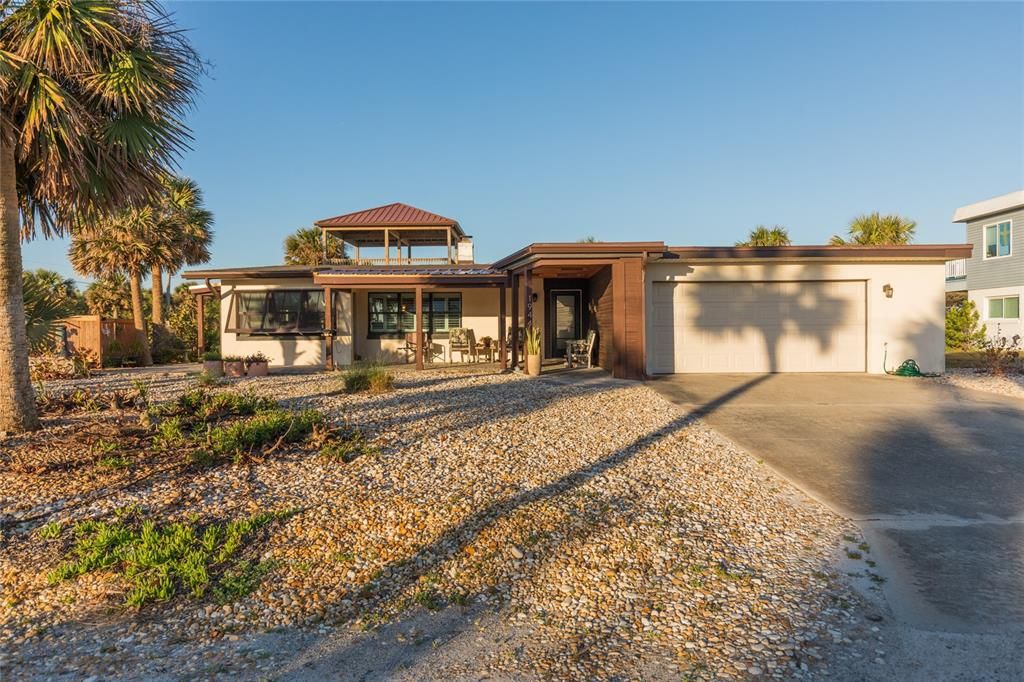 Vendido Recientemente: $749,000 (3 camas, 2 baños, 1994 Pies cuadrados)