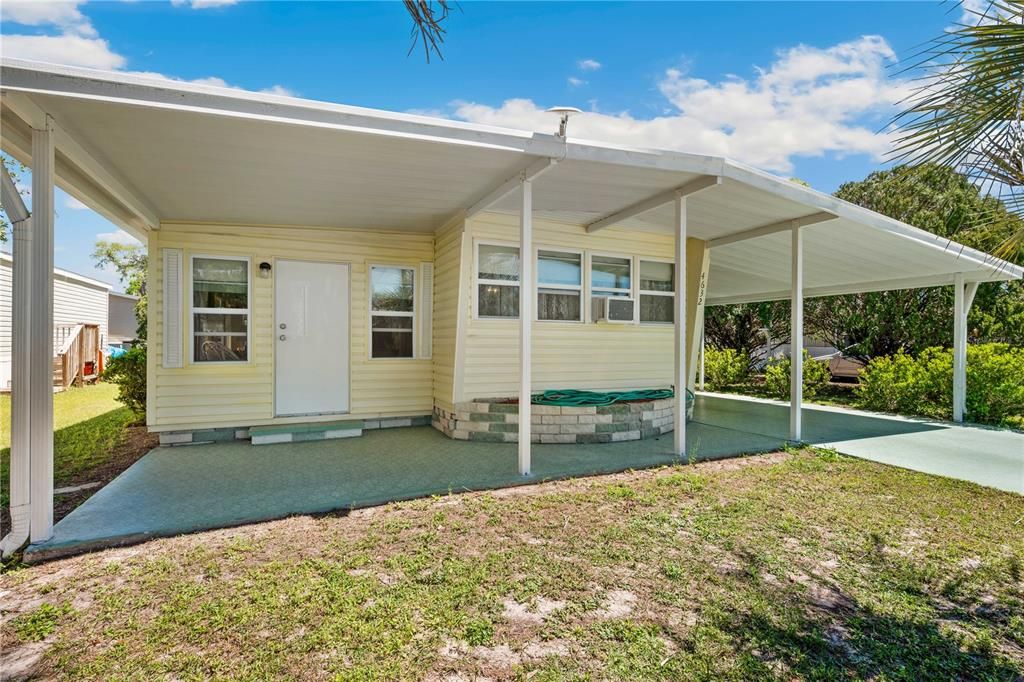 最近售出: $93,000 (1 贝兹, 1 浴室, 588 平方英尺)