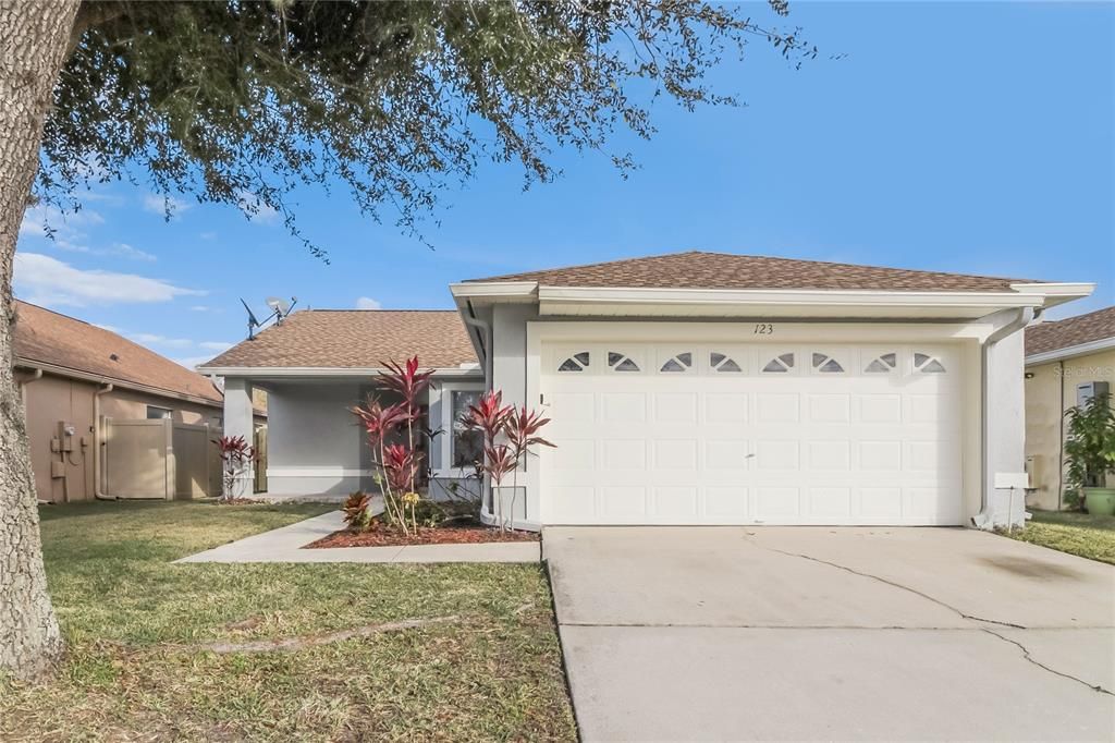 Recently Rented: $2,075 (3 beds, 2 baths, 1228 Square Feet)