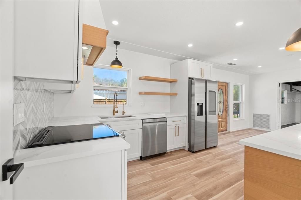 For Sale: $690,000 (3 beds, 3 baths, 1596 Square Feet)