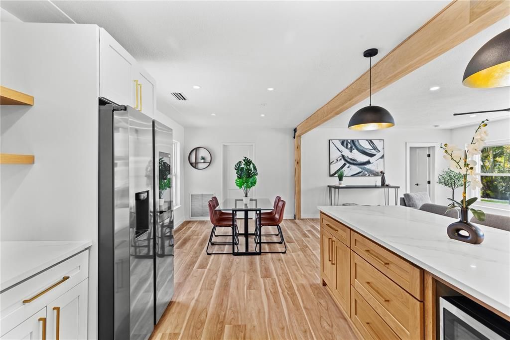 For Sale: $690,000 (3 beds, 3 baths, 1596 Square Feet)