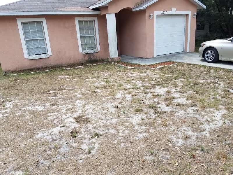 Recently Rented: $2,100 (3 beds, 2 baths, 1089 Square Feet)