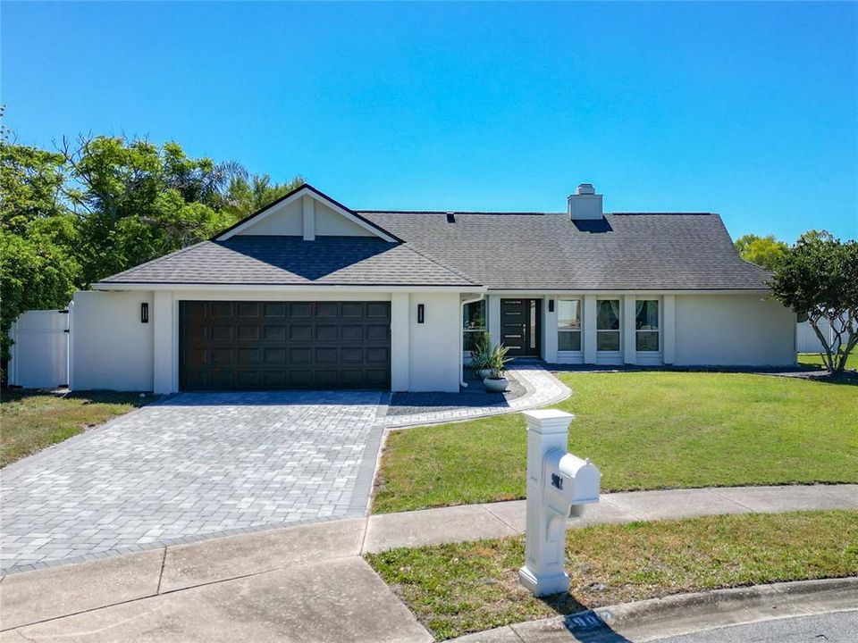 Recently Sold: $489,000 (3 beds, 2 baths, 1726 Square Feet)