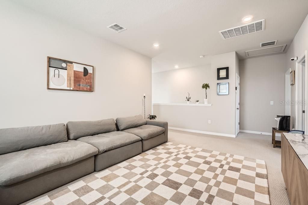 En Venta: $625,000 (5 camas, 3 baños, 2680 Pies cuadrados)