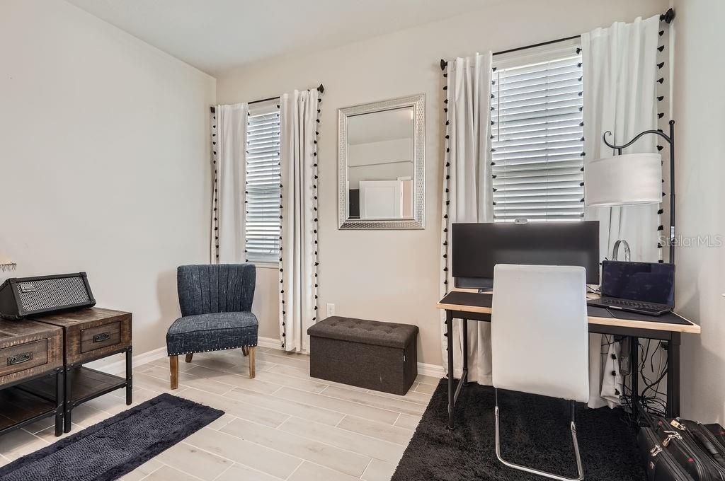 En Venta: $625,000 (5 camas, 3 baños, 2680 Pies cuadrados)