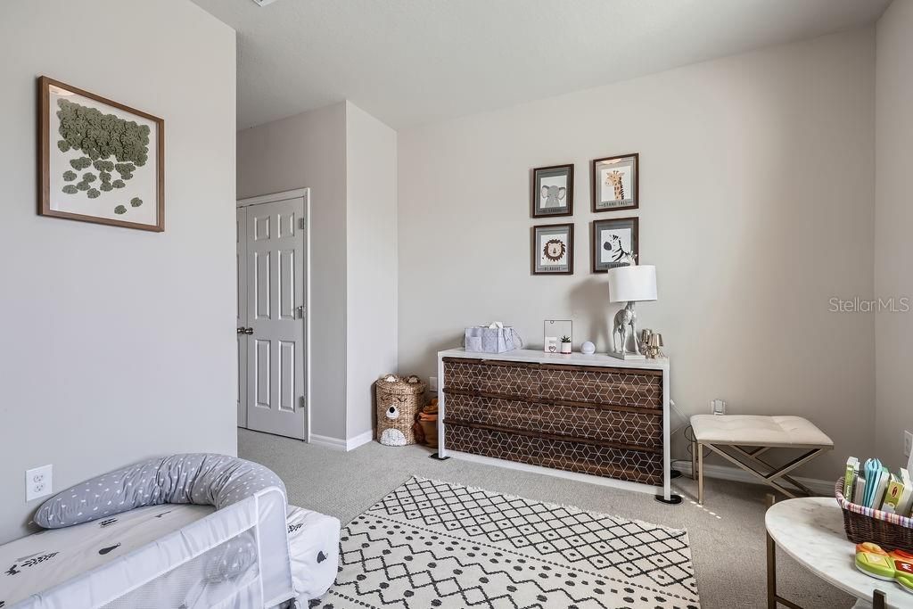 En Venta: $625,000 (5 camas, 3 baños, 2680 Pies cuadrados)