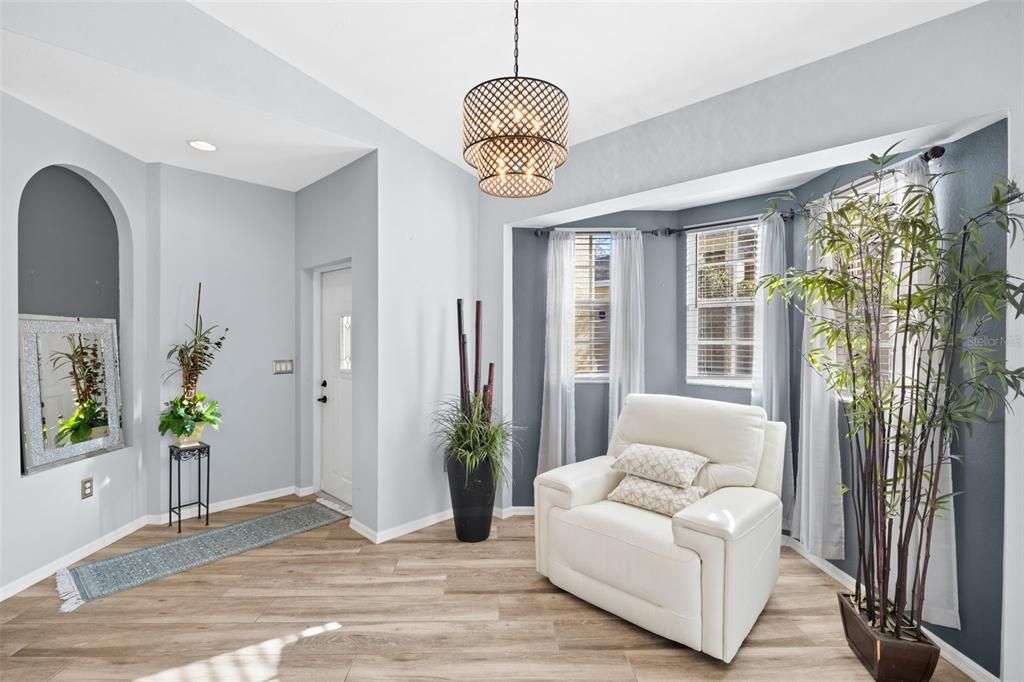 Activo con contrato: $269,000 (2 camas, 2 baños, 1243 Pies cuadrados)