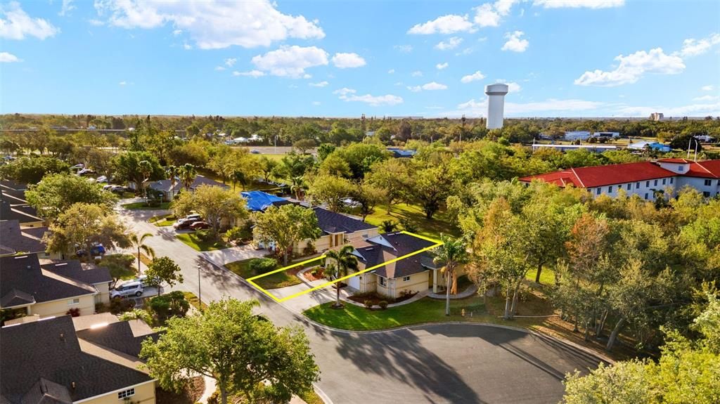 Activo con contrato: $269,000 (2 camas, 2 baños, 1243 Pies cuadrados)