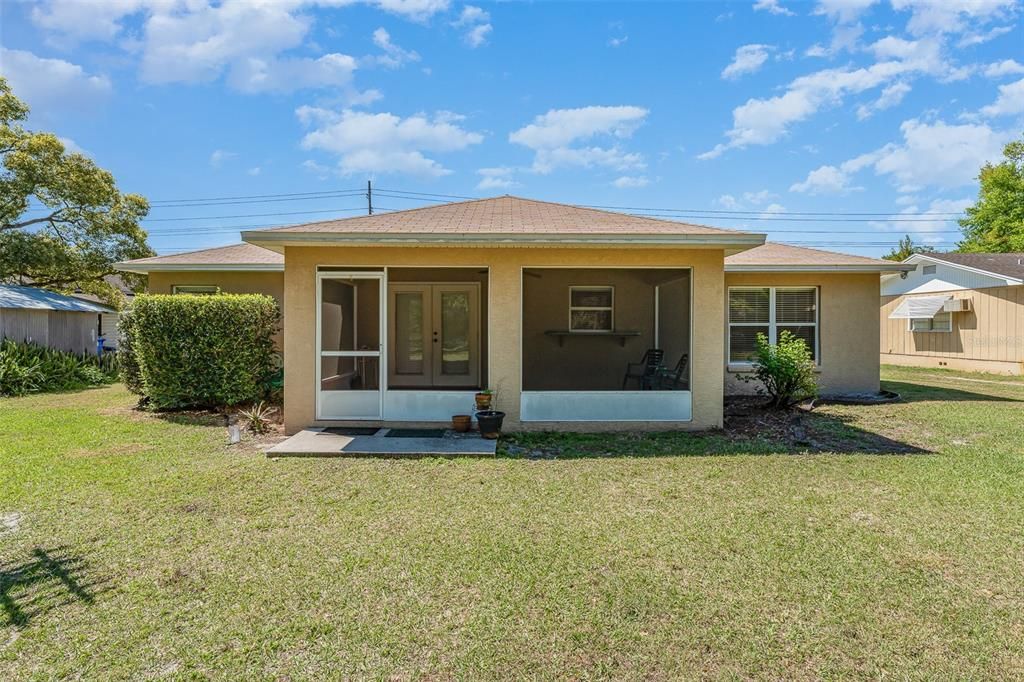 For Sale: $325,000 (3 beds, 2 baths, 1338 Square Feet)