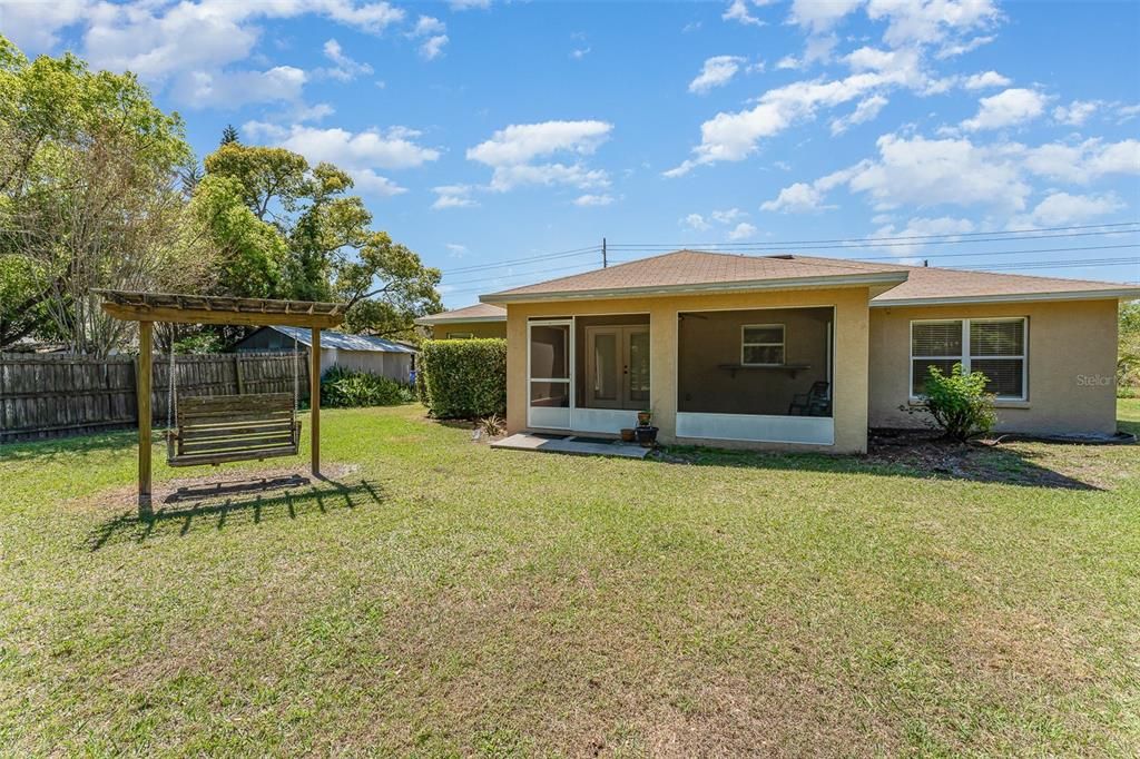 For Sale: $325,000 (3 beds, 2 baths, 1338 Square Feet)