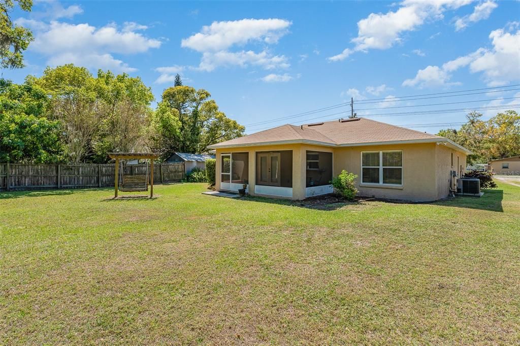 For Sale: $325,000 (3 beds, 2 baths, 1338 Square Feet)