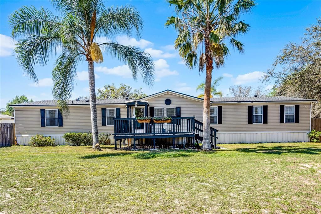 Recently Sold: $275,000 (4 beds, 2 baths, 1976 Square Feet)